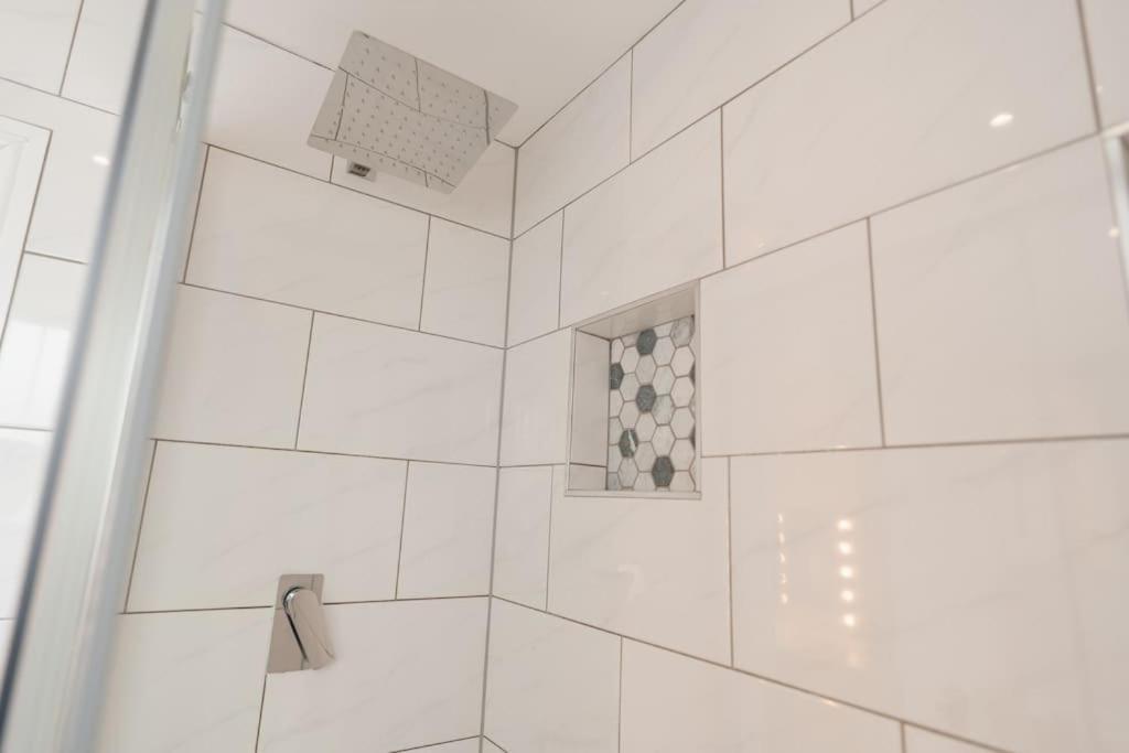 Prenton House, 3Br Close To Liverpool Birkenhead Exterior photo